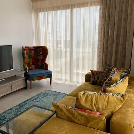 דירה Flamingo Lux